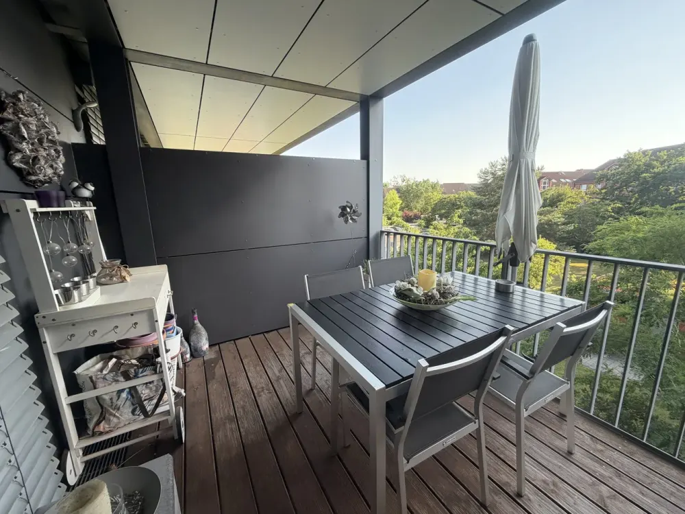List, Modern Living Directly on the Mittelland Canal, Near MHH