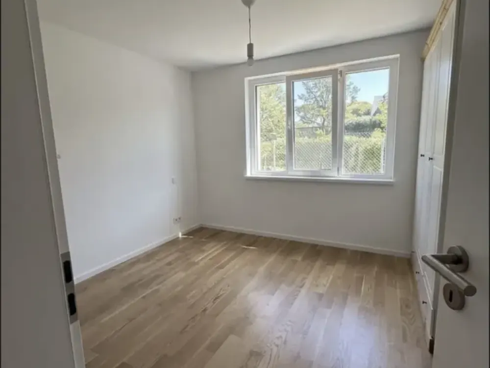 Moderne EG-Wohnung mit eigenem Garten, haustierfreundlich & barrierefrei