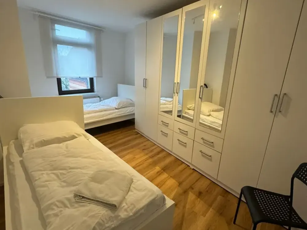 Ab 1. Oktober VERFÜGBAR (Stand 08.09.26): Bockenheim: 3-Zimmer-Wohnung mit Stellplatz!!!