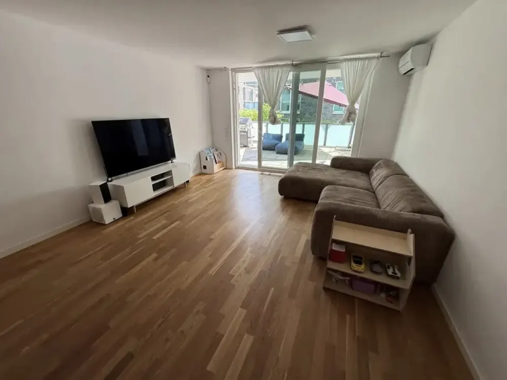 Lebendiger Wohnraum: 3-Zimmer-Wohnung in Frankfurt am Main
