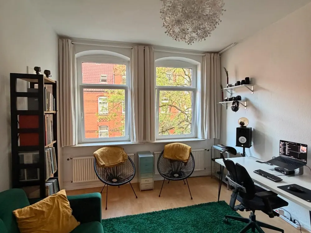 Kreativ-WG: 2 eigene Zimmer in großer 4-Zimmer-Wohnung frei!