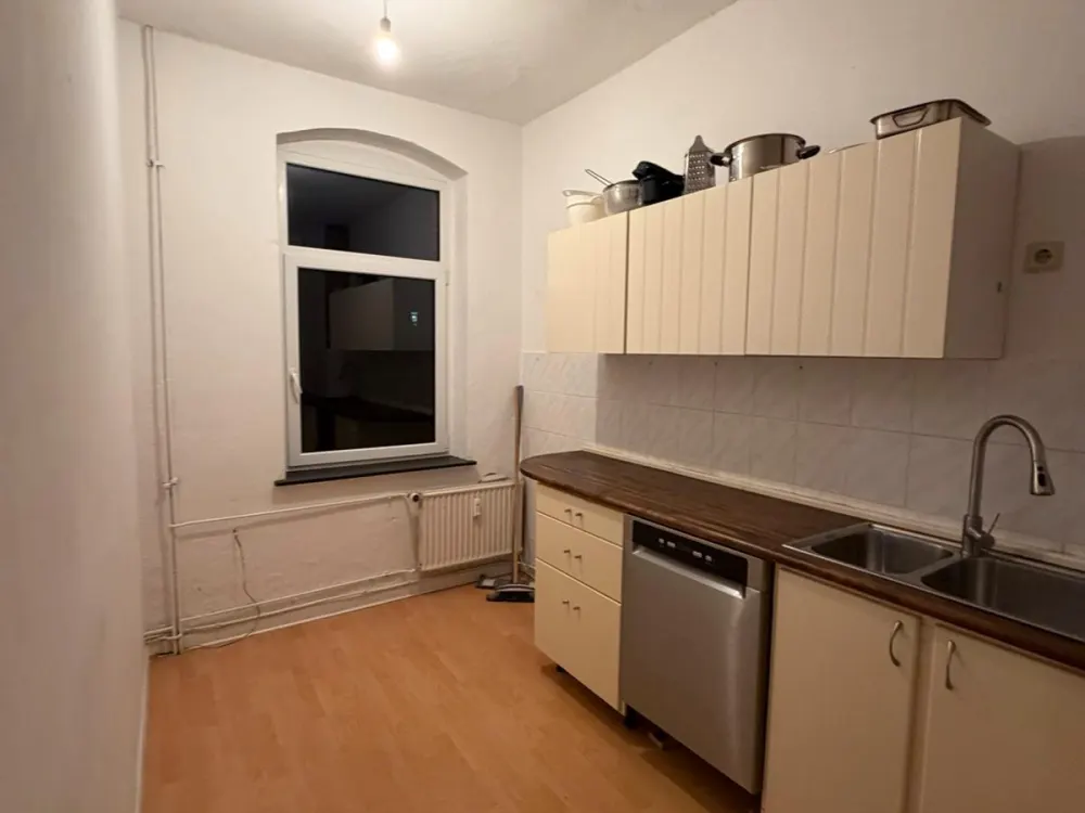 Kreativ-WG: 2 eigene Zimmer in großer 4-Zimmer-Wohnung frei!