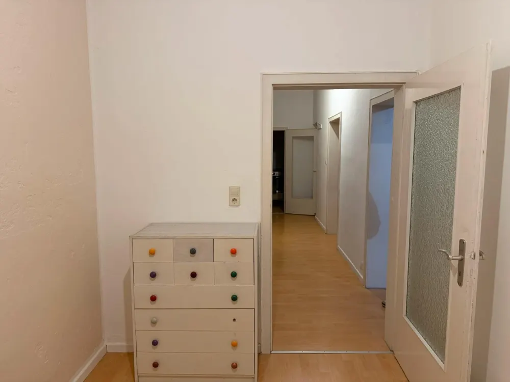 Kreativ-WG: 2 eigene Zimmer in großer 4-Zimmer-Wohnung frei!