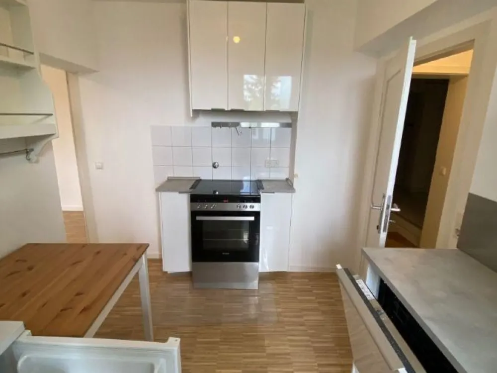 Helle 2-Zimmer-Wohnung mit Einbauküche in Heimfeld
