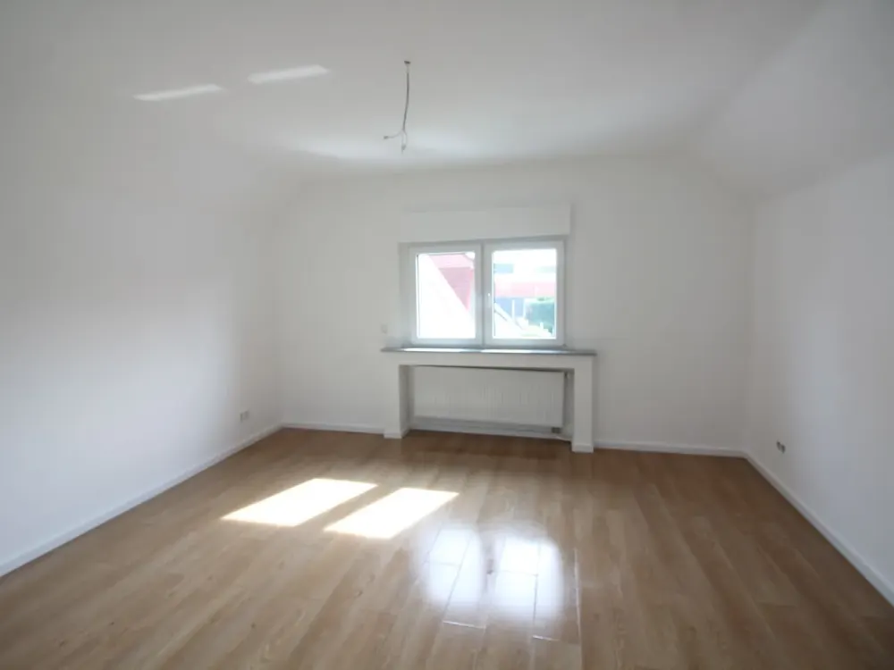 Helle 5,5-Zimmer-Dachgeschosswohnung in Bergkamen-Werner Straße