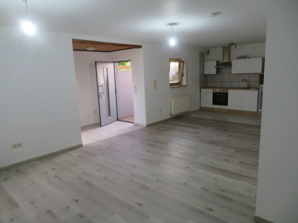 Ruhige Wohnung am Ortsrand von Neuthard