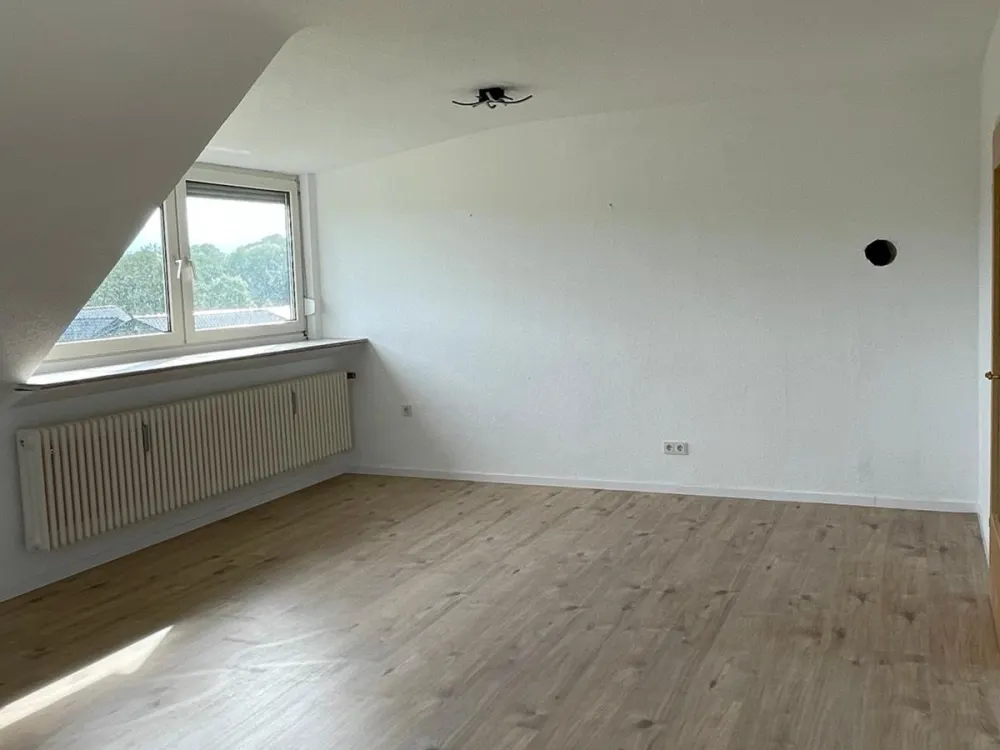 72 qm 3 Zimmer Dachgeschosswohnung in Bensberg-Moitzfeld