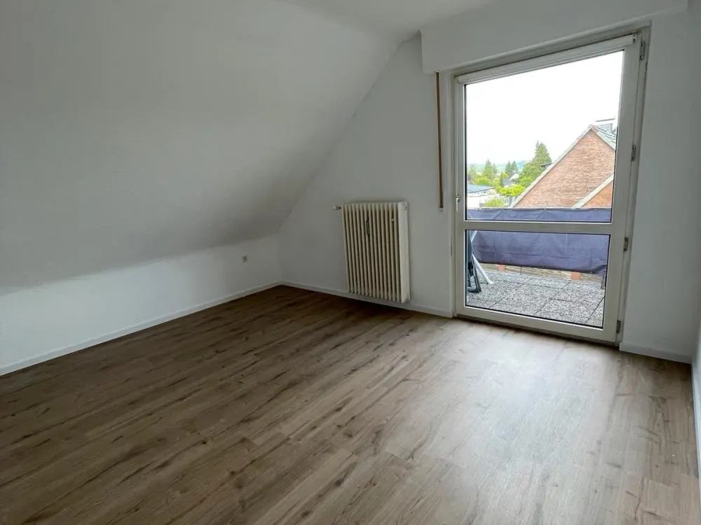 72 qm 3 Zimmer Dachgeschosswohnung in Bensberg-Moitzfeld