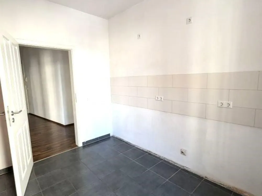 +++TOP!++GESCHMACKVOLLE 2-R.-WHG.+TAGESLICHTBAD+GR. WOZI.+ABSTK.+SEHR GEPFLEGT!+++