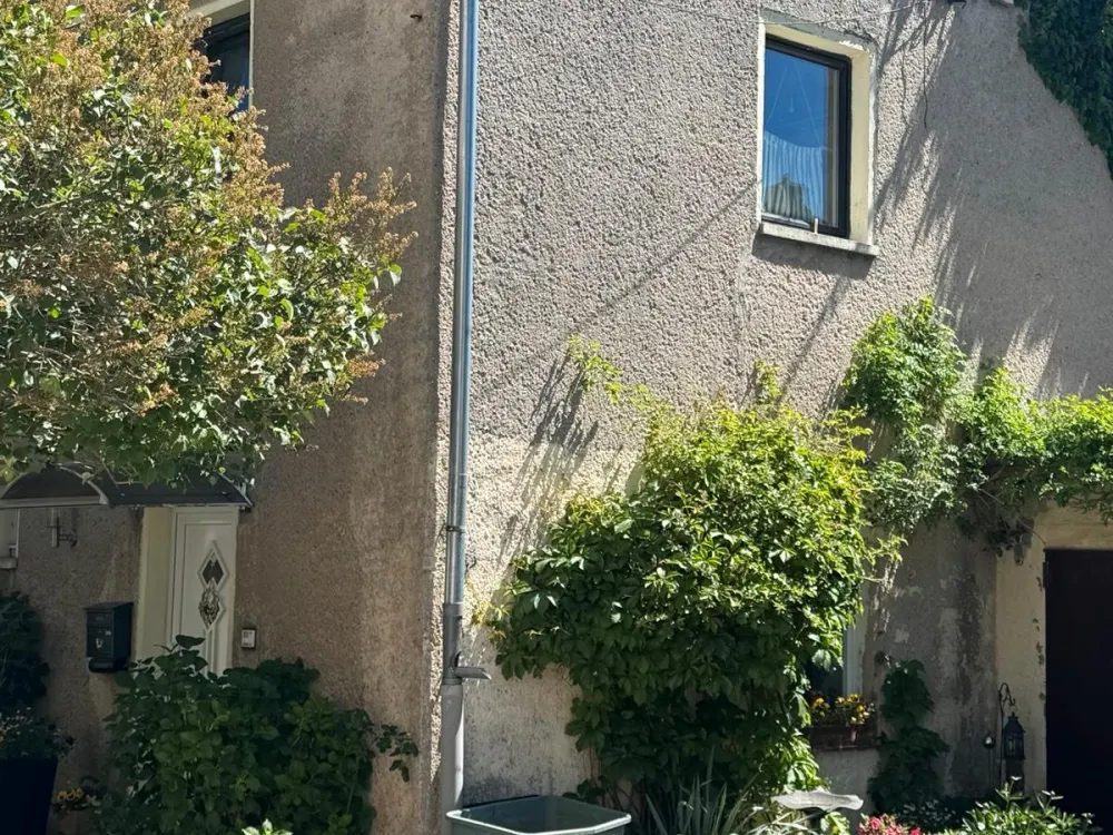 Doppelhaushälfte 3 Raum-Wohnung 90qm mit Gartennutzung ab 1.10.26