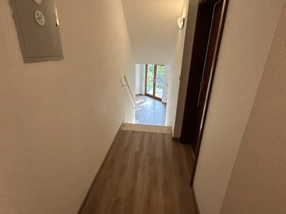 Exklusive 2 Zimmer-Maisonette-Wohnung mit geh. Innenausstattung mit Terrasse in Leonberg