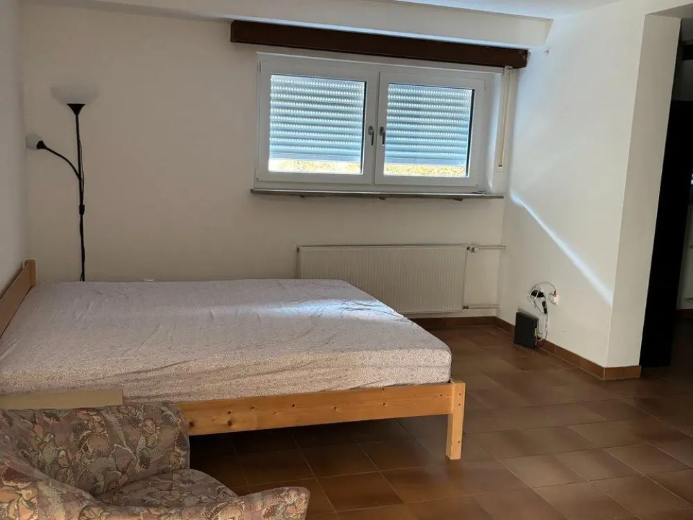 Helle 1,5-Zimmer-Souterrainwohnung (51 m²) mit separatem Eingang