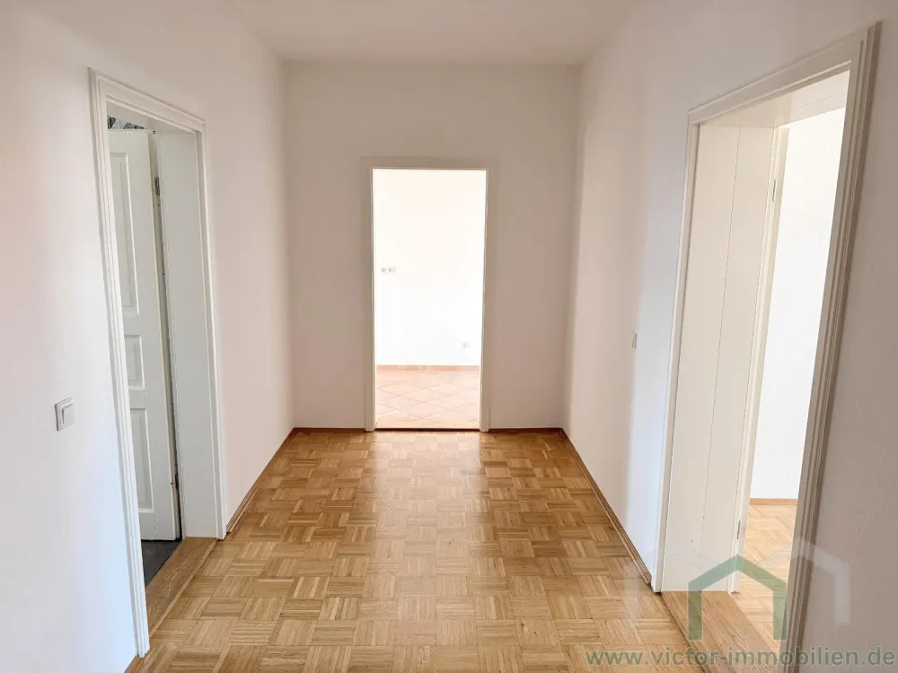 ** DG-Maisonette-Whg. mit Einbauküche und Balkon im Waldstraßenviertel **