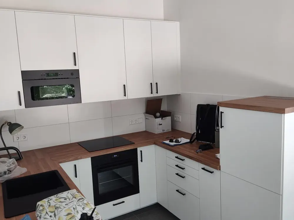 *Erstbezug* möbliertes WG-Zimmer mit eigenem Bad
