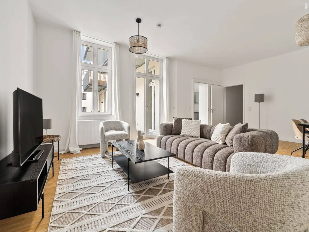 Impressive 3-Room Apartment in Mitte - Fully Furnished