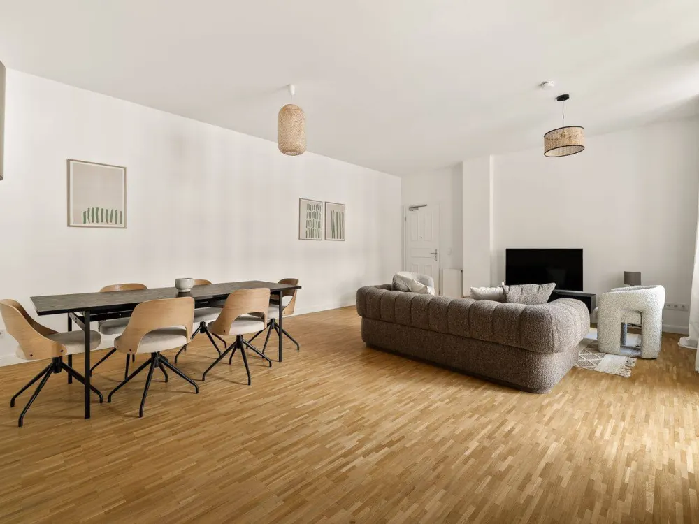 Impressive 3-Room Apartment in Mitte - Fully Furnished