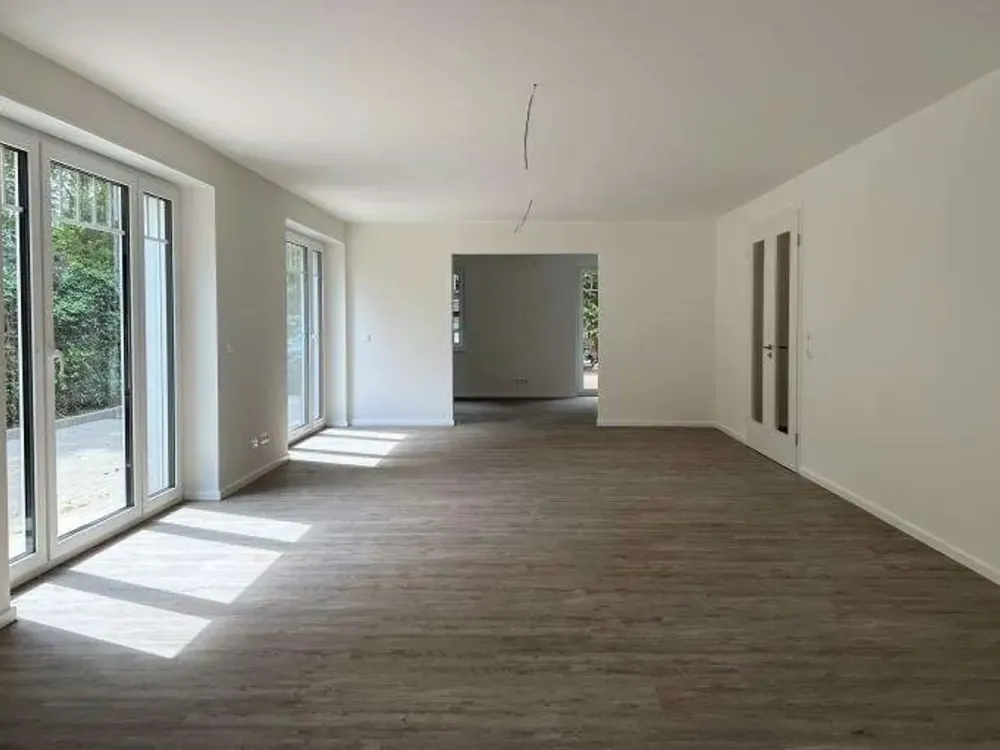 Großzügige 5-Zimmer-Wohnung im Zweitbezug mit zwei Terrassen, barrierefrei