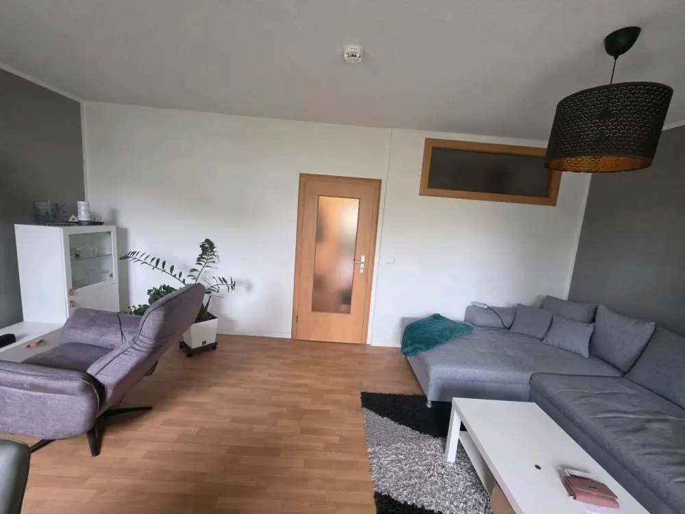 Nachmieter für möblierte 2 Zimmer Wohnung mit Balkon gesucht
