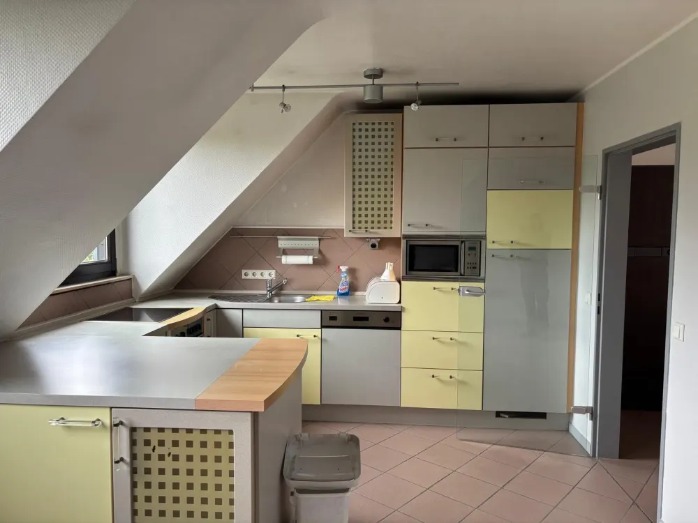 Schöne Wohnung knapp 90 qm Bismarkviertel in gepflegtem Haus