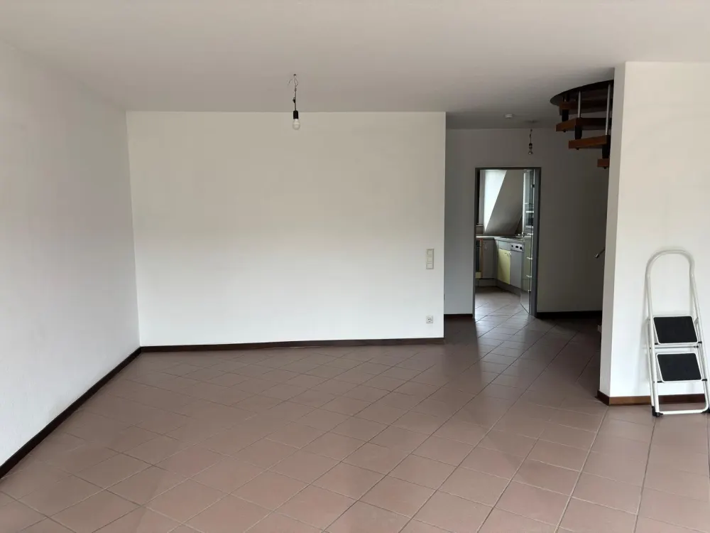 Schöne Wohnung knapp 90 qm Bismarkviertel in gepflegtem Haus
