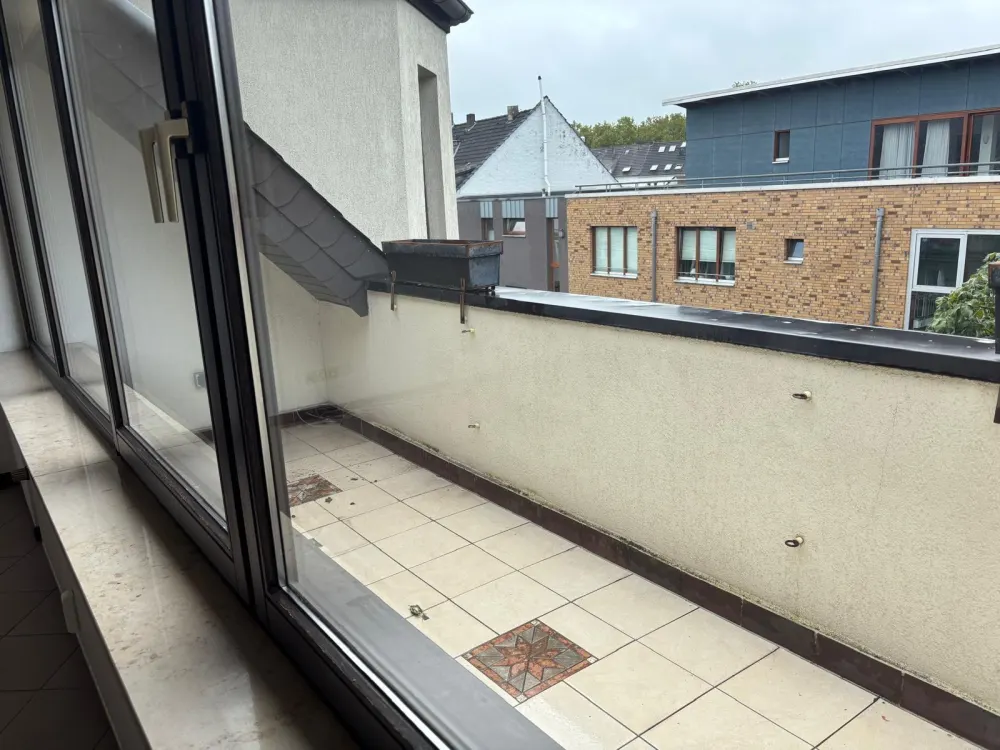 Schöne Wohnung knapp 90 qm Bismarkviertel in gepflegtem Haus