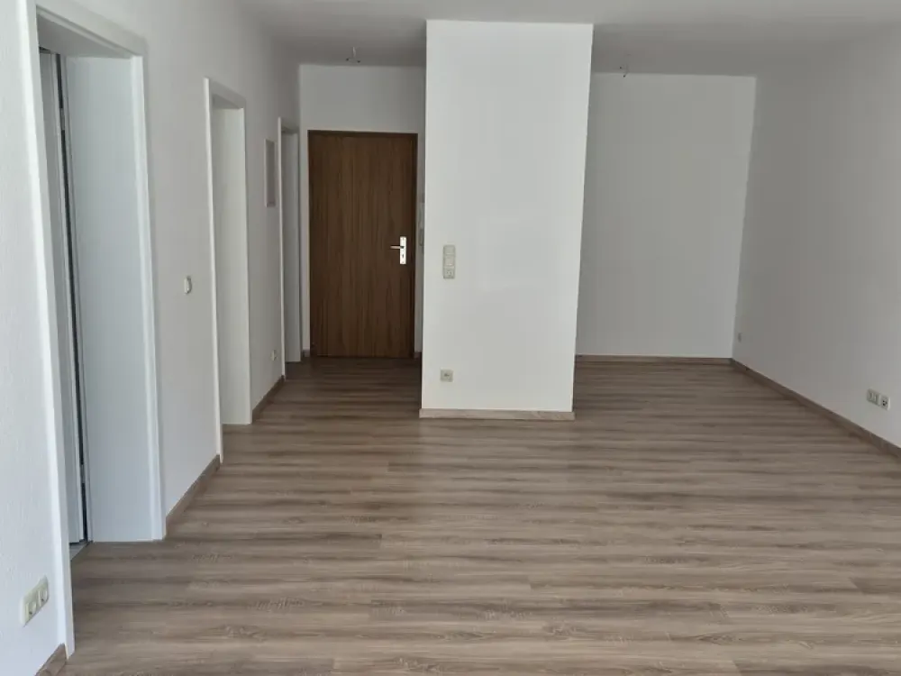 Attractive Living Near the Elbe: Compact Apartment in Dresden-Kleinzschachwitz