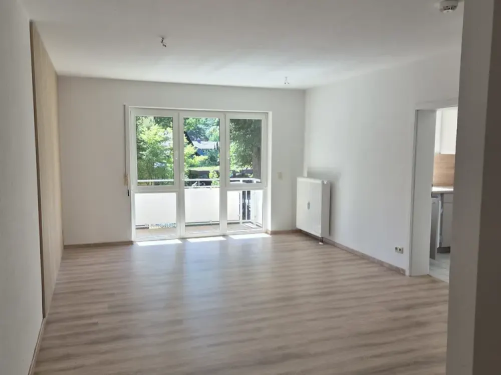 Attractive Living Near the Elbe: Compact Apartment in Dresden-Kleinzschachwitz