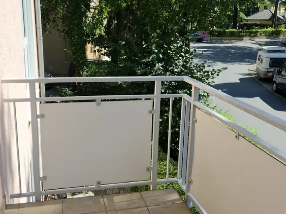 Attractive Living Near the Elbe: Compact Apartment in Dresden-Kleinzschachwitz