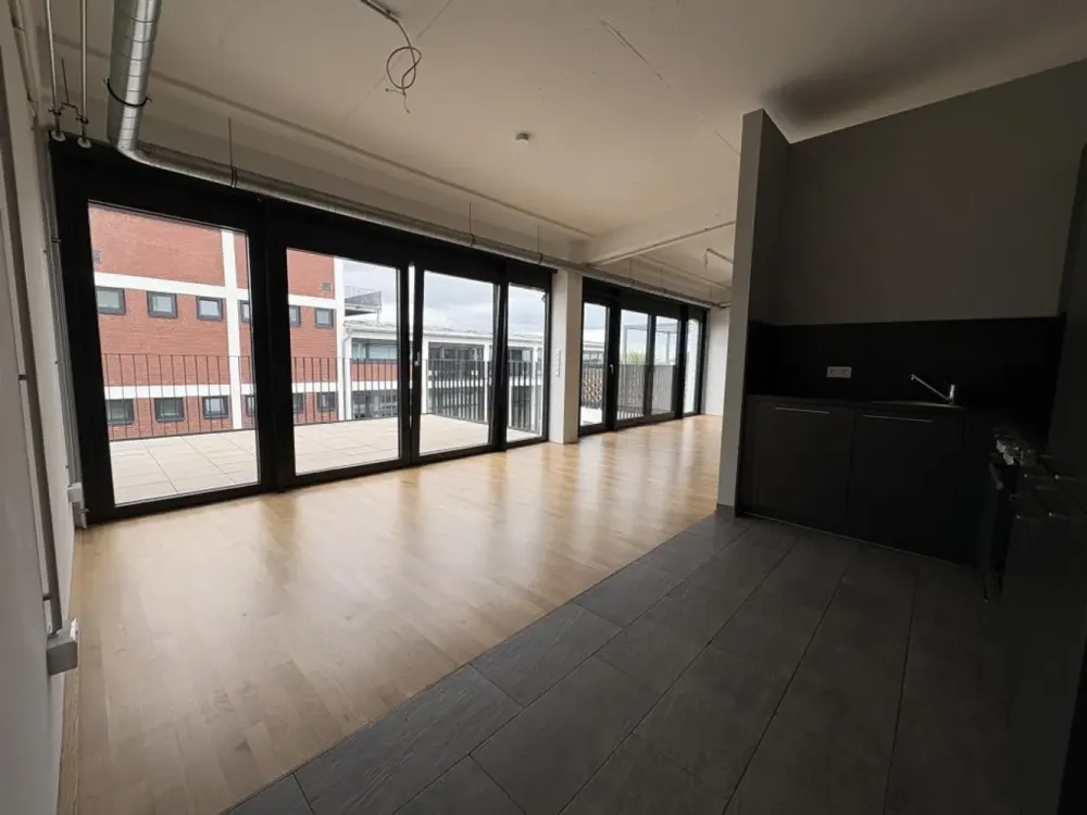 Loftwohnung im beliebten Tabakquartier. Modern wohnen mit Einbauküche und Parkett