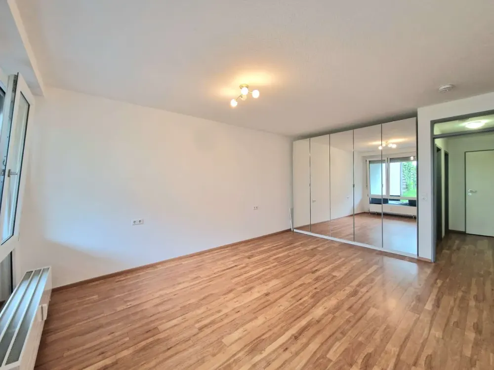 Wohnen mit Komfort, Barrierefreie 2-Zimmer-Erdgeschosswohnung mit Gartenzugang