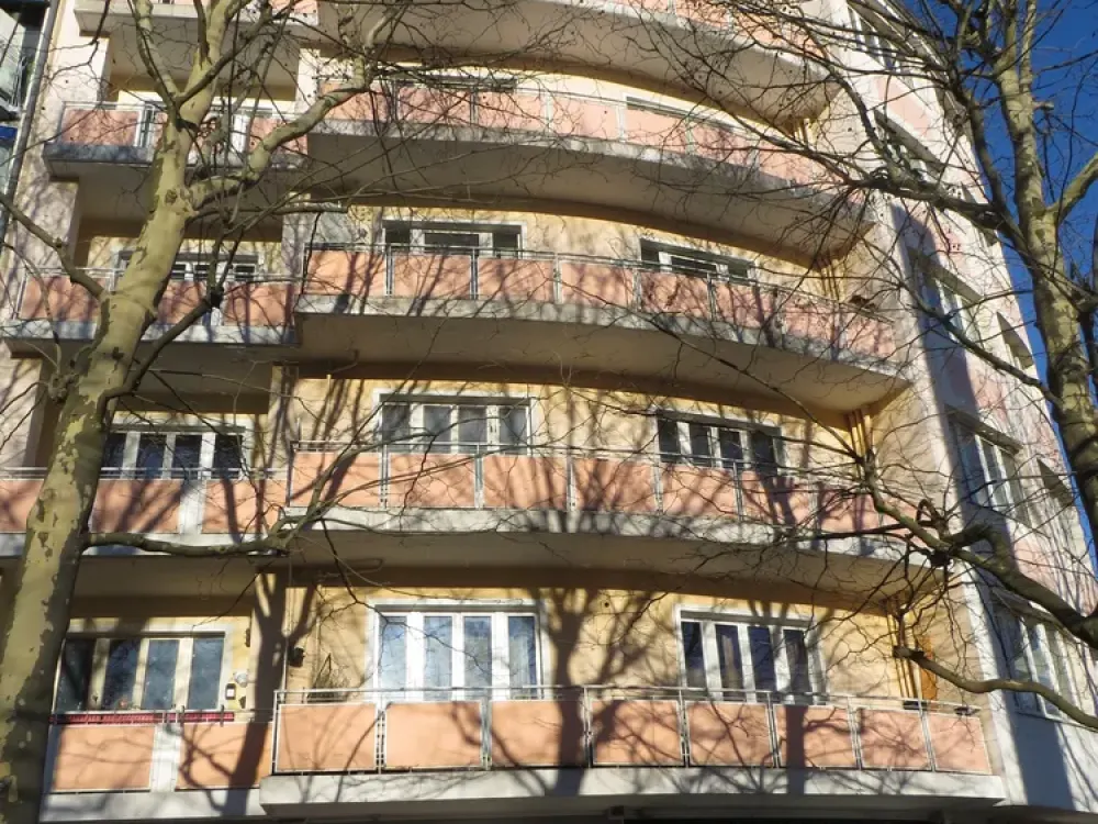 Wohnen am Ku´damm - helle 2-Zimmer Wohnung mit sonnigen Balkon