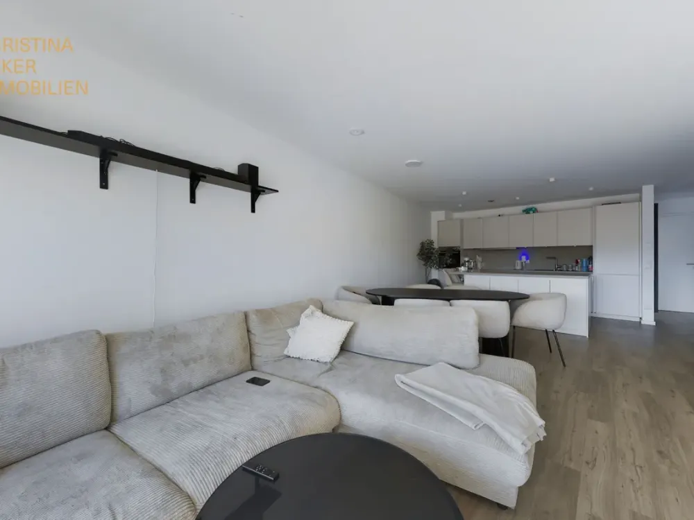Modern und barrierefrei: helle 3 Zimmerwohnung mit EBK & Balkon in Dreieich Sprendlingen