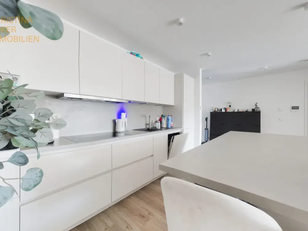 Modern und barrierefrei: helle 3 Zimmerwohnung mit EBK & Balkon in Dreieich Sprendlingen
