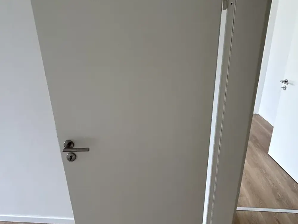 Zentrale Lage: Sanierte 3 Zimmer-Wohnung in Leichlingen