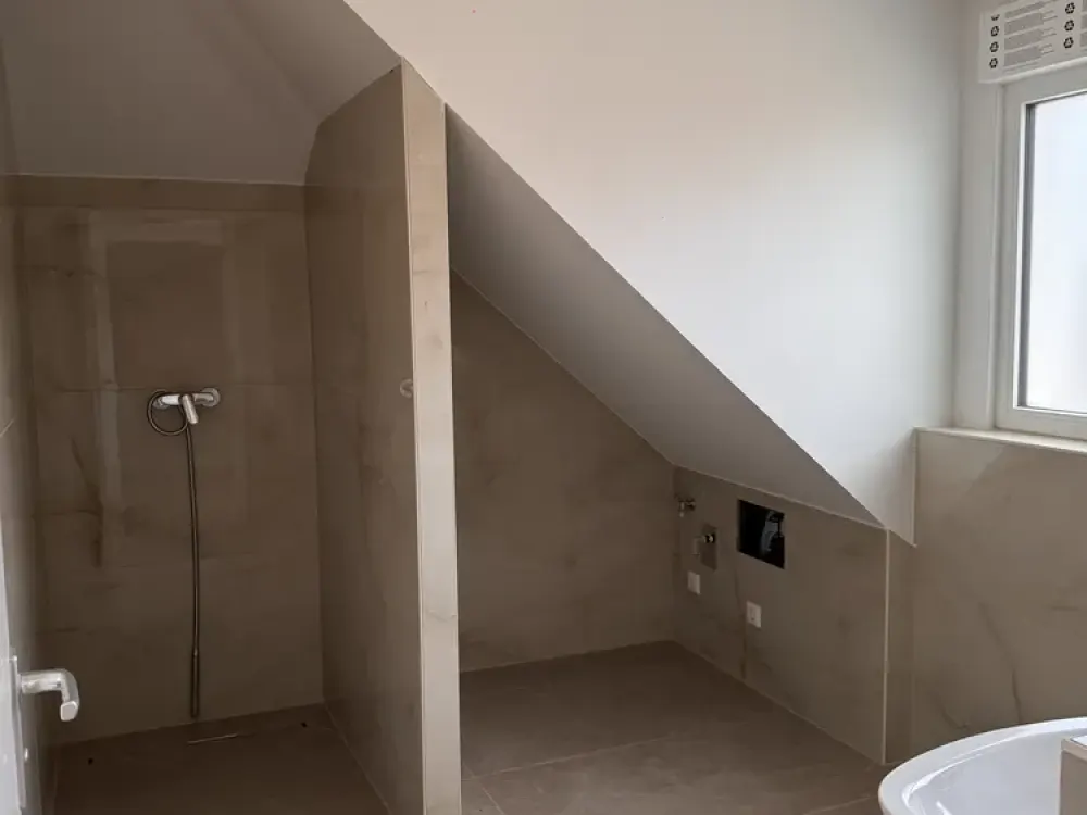 Erstbezug Dachgeschosswohnung in Rüsselsheim am Main
