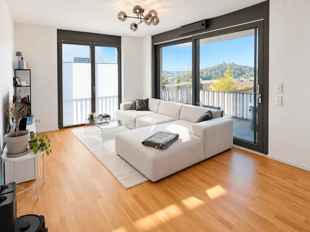 Hochwertige 3-Zimmer-Wohnung in traumhafter Feldrandlage, Wohnen mit Stil und Komfort