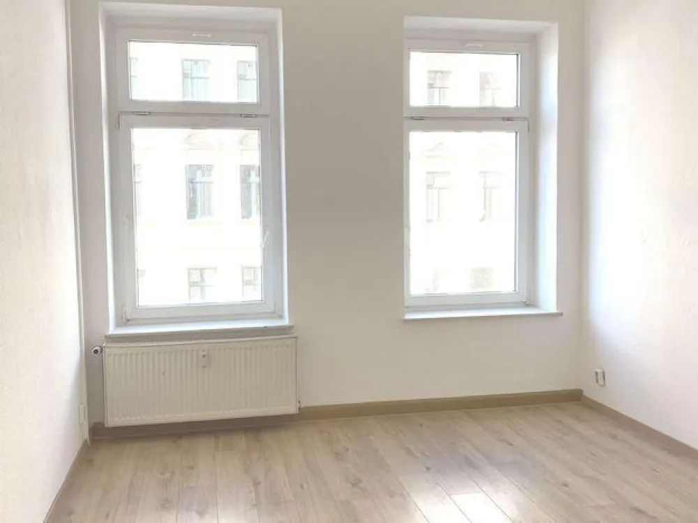 +++SCHÖNE 2-R. WHG. +TAGESLICHTBAD m. WANNE+++GROßZÜGIGE RÄUME ++++