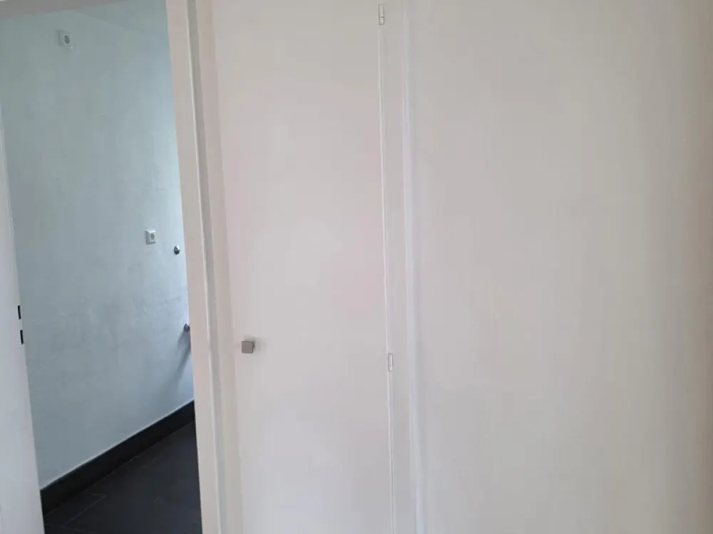 Schöne 3, 4 Zimmer Wohnung in Leonberg - komplett neu renoviert!