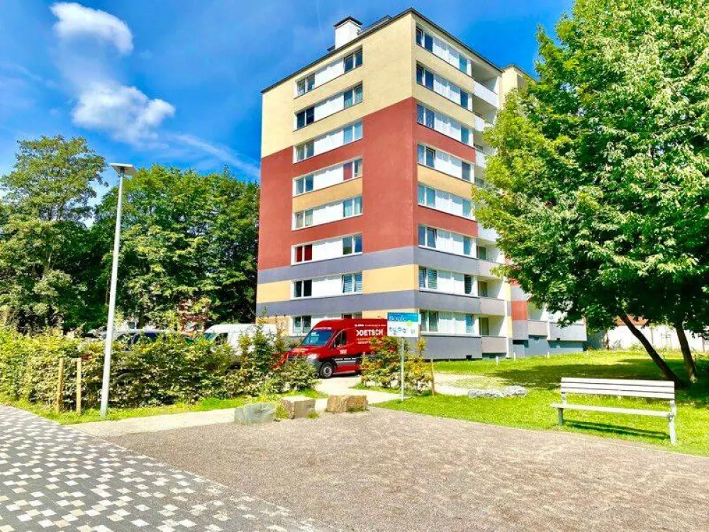 3-Zimmer-Wohnung renovierter Wohnung mit Aufzug