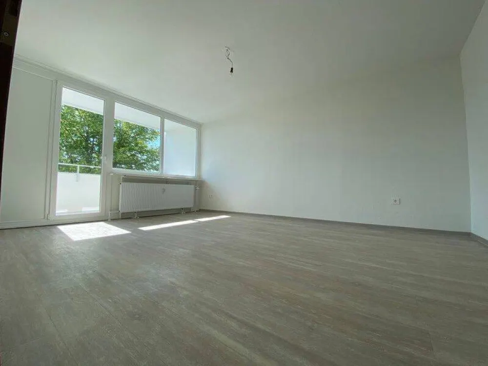3-Zimmer-Wohnung renovierter Wohnung mit Aufzug