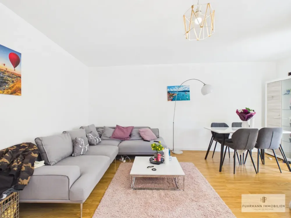 ***RESERVIERT*** Einziehen und wohlfühlen-gepflegte 2-ZKB-Wohnung mit Balkon in Alt-Saarbrücken