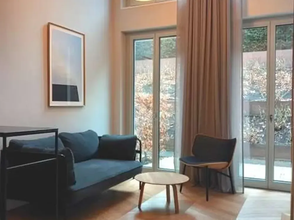 living smart - Möblierte Luxus-Suite mit Galerie und Terrasse im Herzogpark