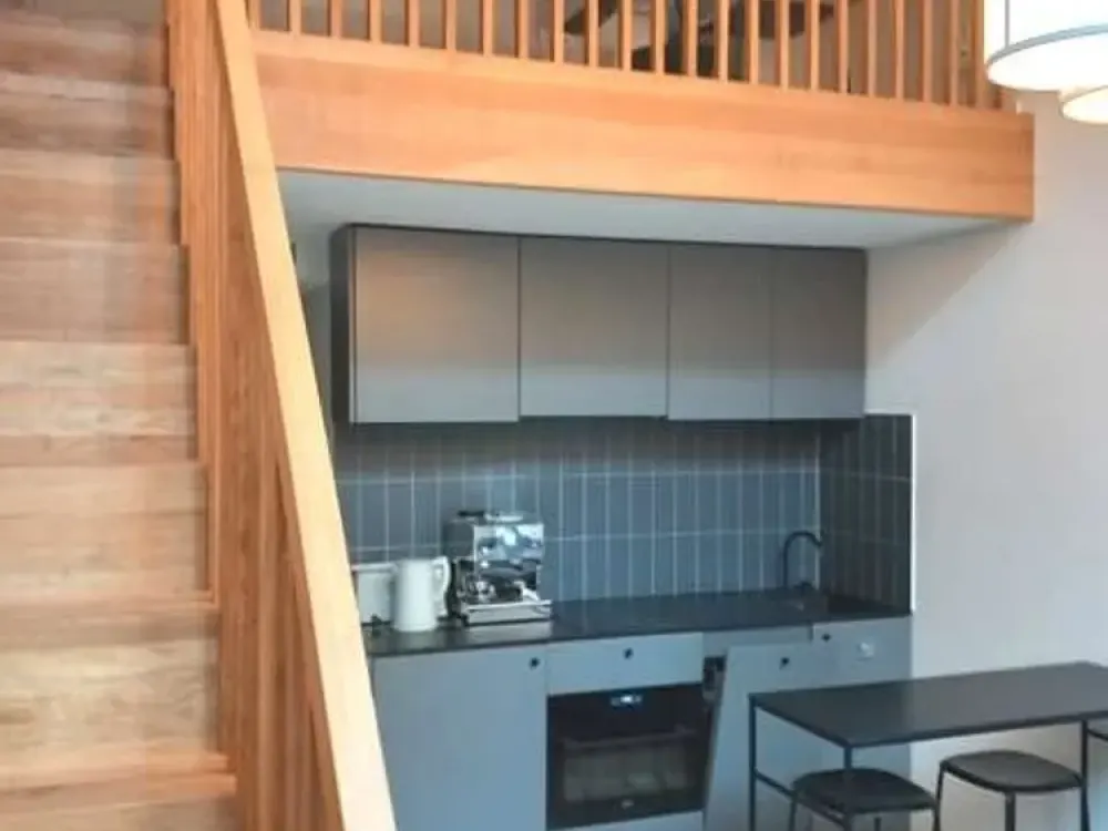 living smart - Möblierte Luxus-Suite mit Galerie und Terrasse im Herzogpark