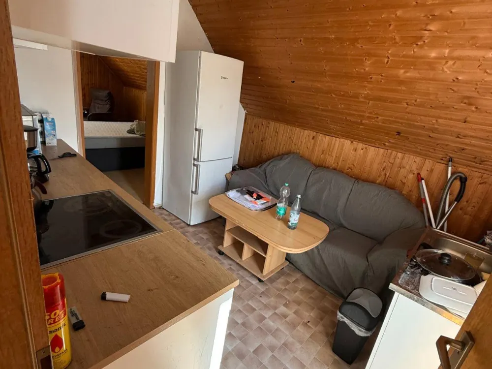 Helle 1 Zimmer WG-Wohnung im Obergeschos, Wixhausen Darmstadt