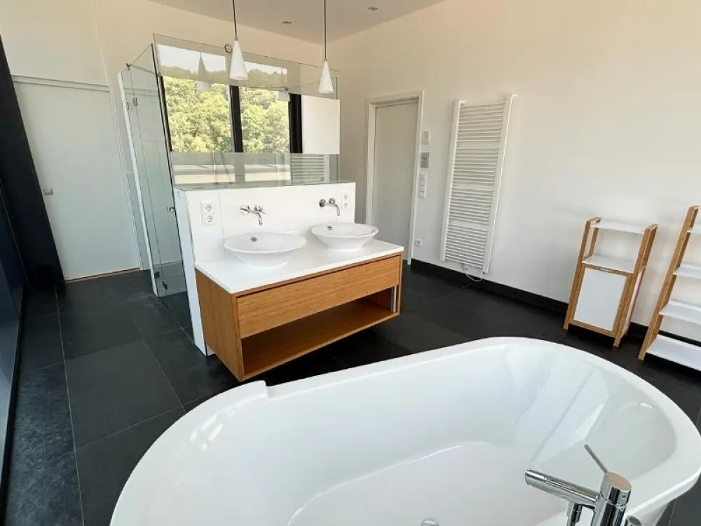 Elegantes Penthouse im Weißeritztal - Komfort trifft Wohnambiente