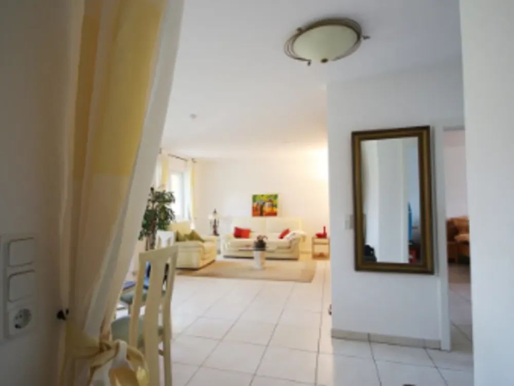 Beautiful, bright, fully furnished 3-room apartment