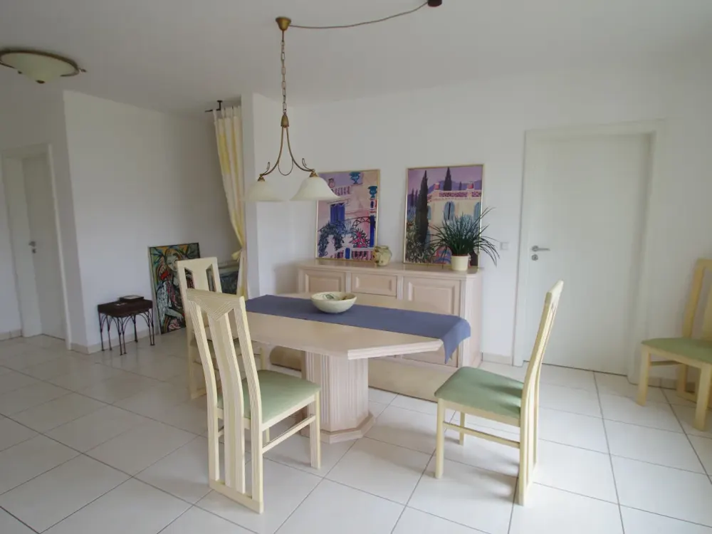 Beautiful, bright, fully furnished 3-room apartment