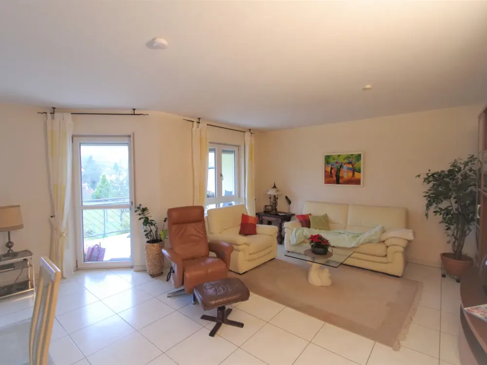 Beautiful, bright, fully furnished 3-room apartment