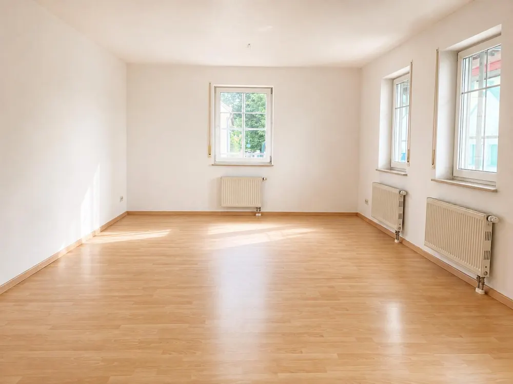 Schöne 3-Raumwohnung in zentraler und verkehrsgünstiger Lage von Weinböhla