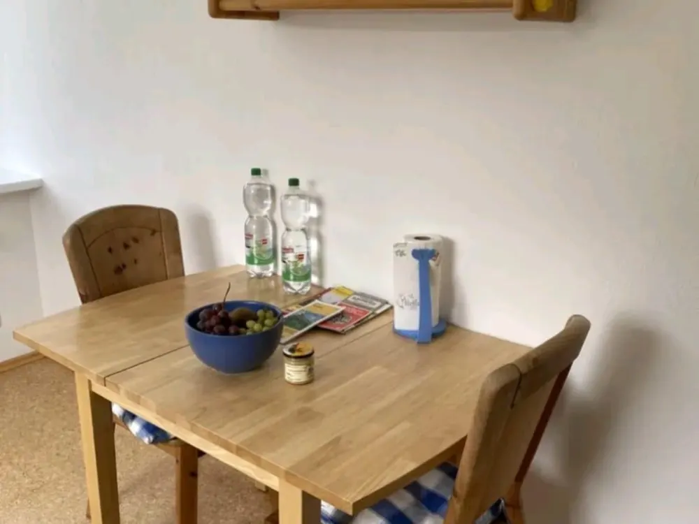 NACHMIETER für möblierte Dachgeschosswohnung - all inclusive
